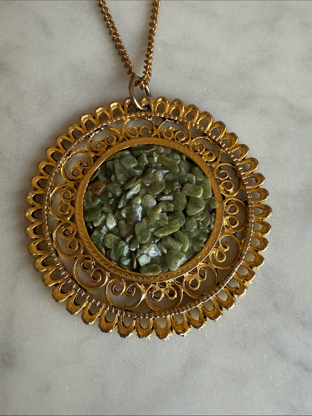 Vintage Gold-Tone Green Stone Filigree Pendant Necklace